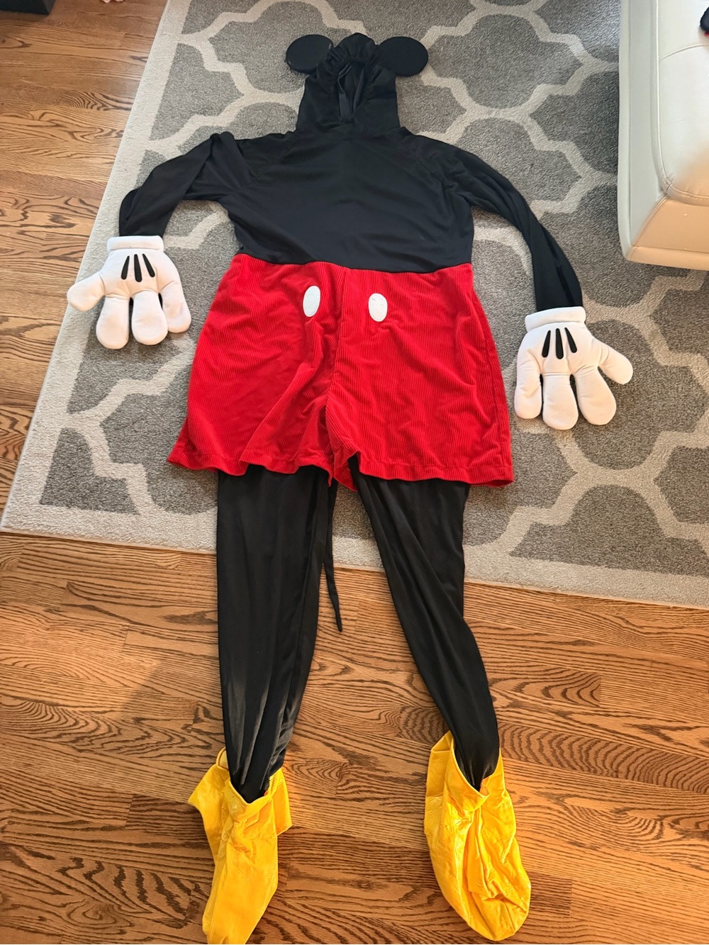 Disney Mickey Mouse Halloween Costume adult XL - plus size - Picture 2 of 7